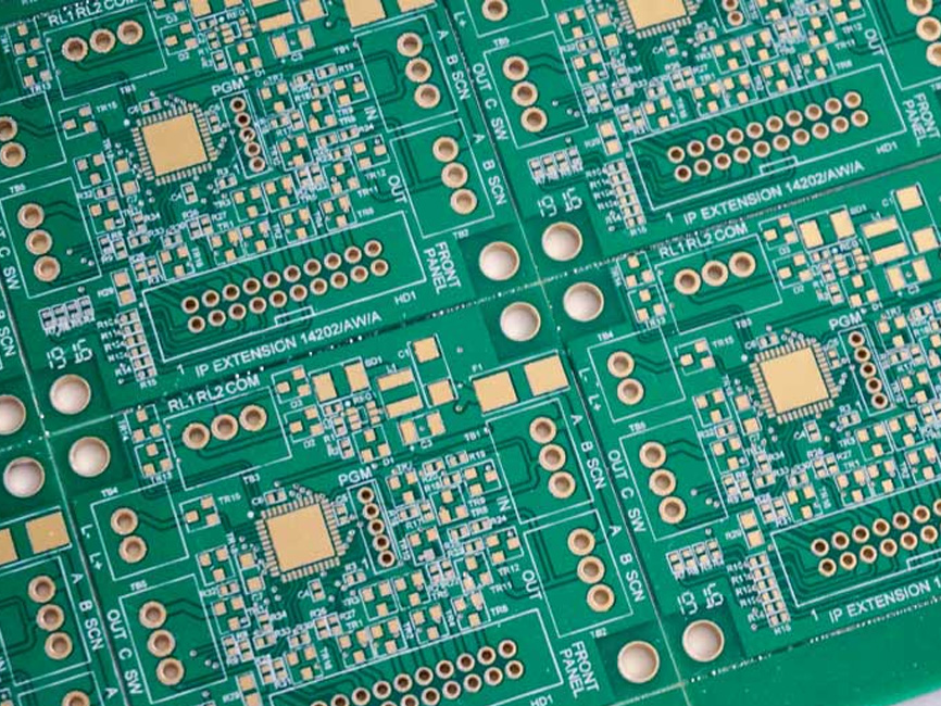 High-Speed PCB Design for AI Servers: Why Material Choice Matters More Than Ever